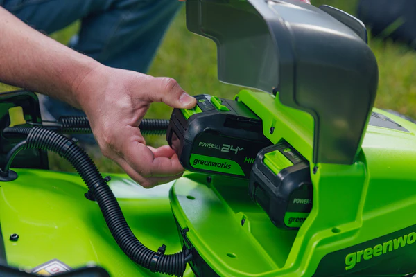 POWERALL 48V (24V x 2) Lawn Mower 46cm Self-Propelled Gen. II - 2x 4Ah Battery - Image 13